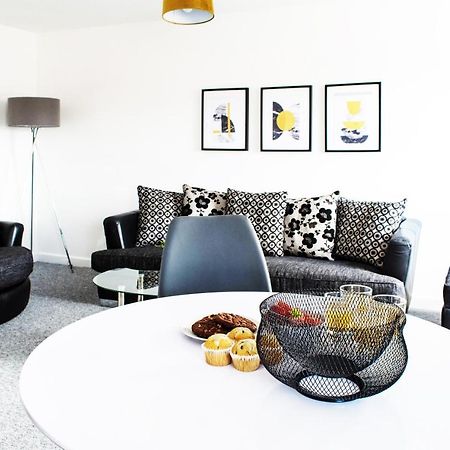 2 Bedroom Apartment Leamington Spa Hosted By Golden Key Lillington  Extérieur photo